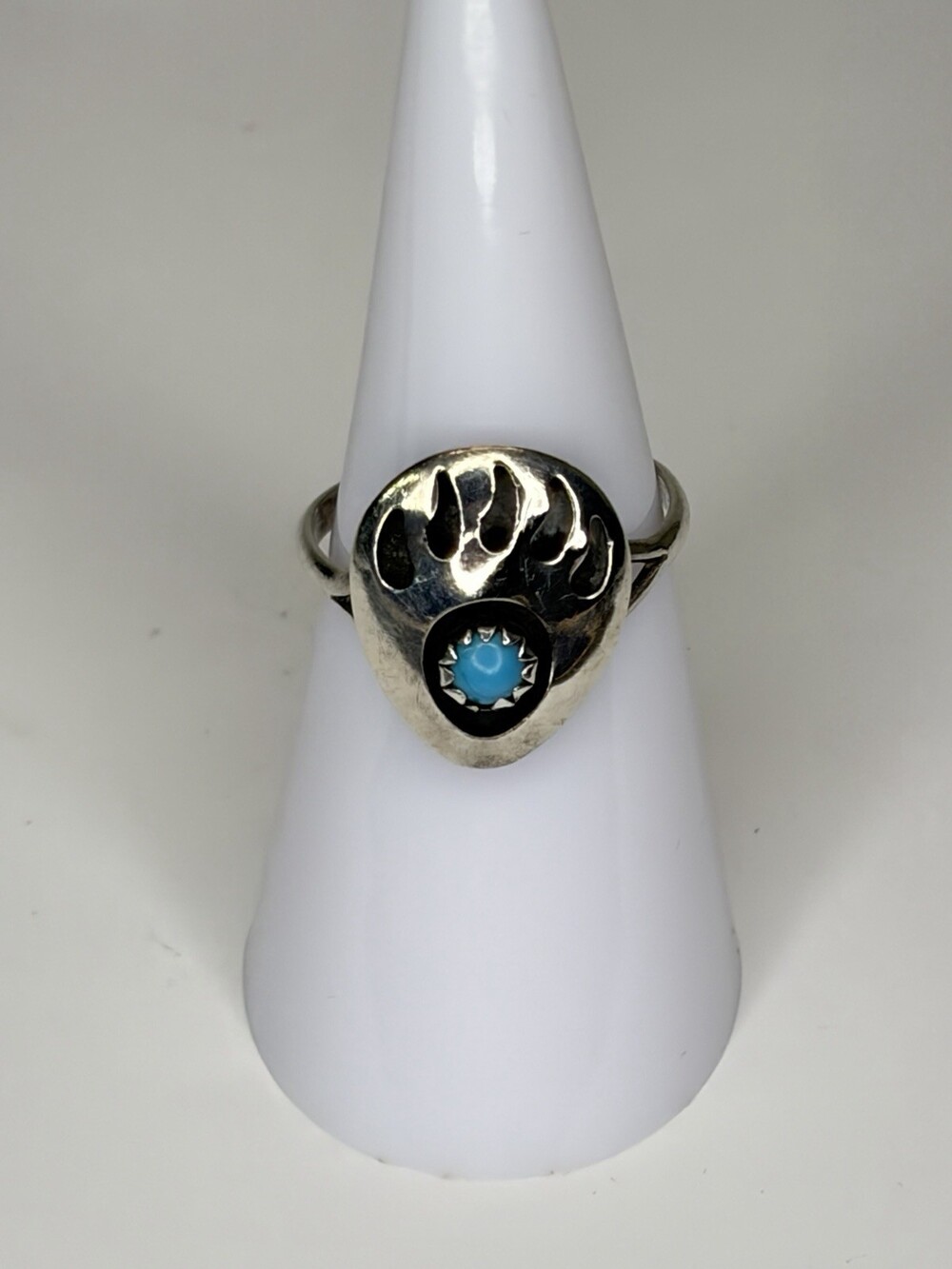 Vtg Native American Sterling Silver Turquoise Bear Paw Shadowbox Ring Sz 6.2